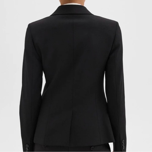 Theory Carissa Blazer in Good Wool - Picture 3 of 7